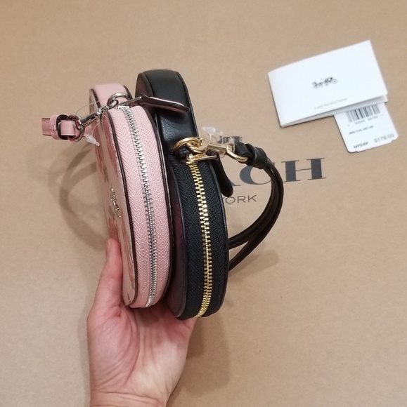 🍒NWT🍒COACH HEART WRISTLET - Picture 7 of 8